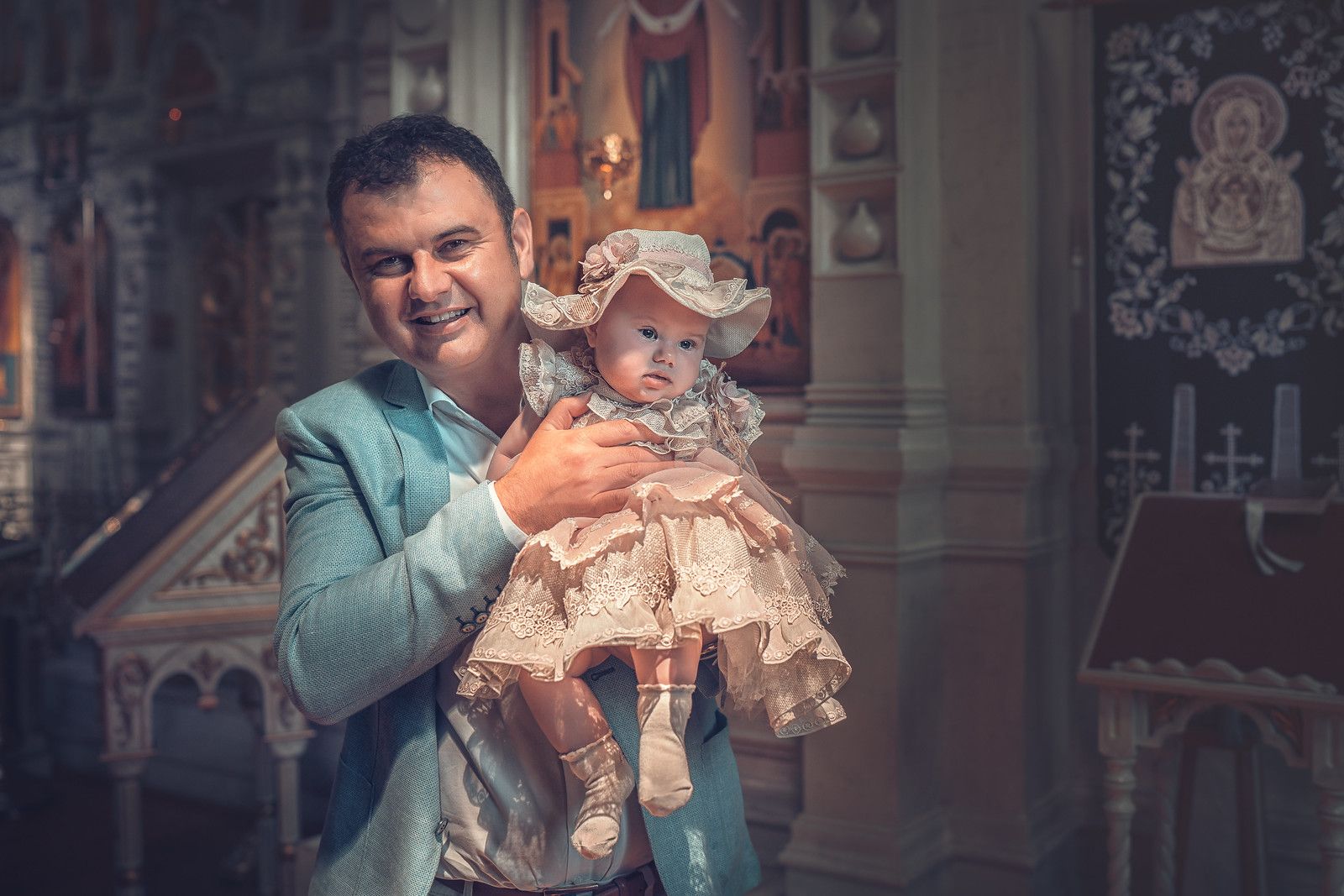 Съёмка младенцев в Новочеркасском храме Александра Невского