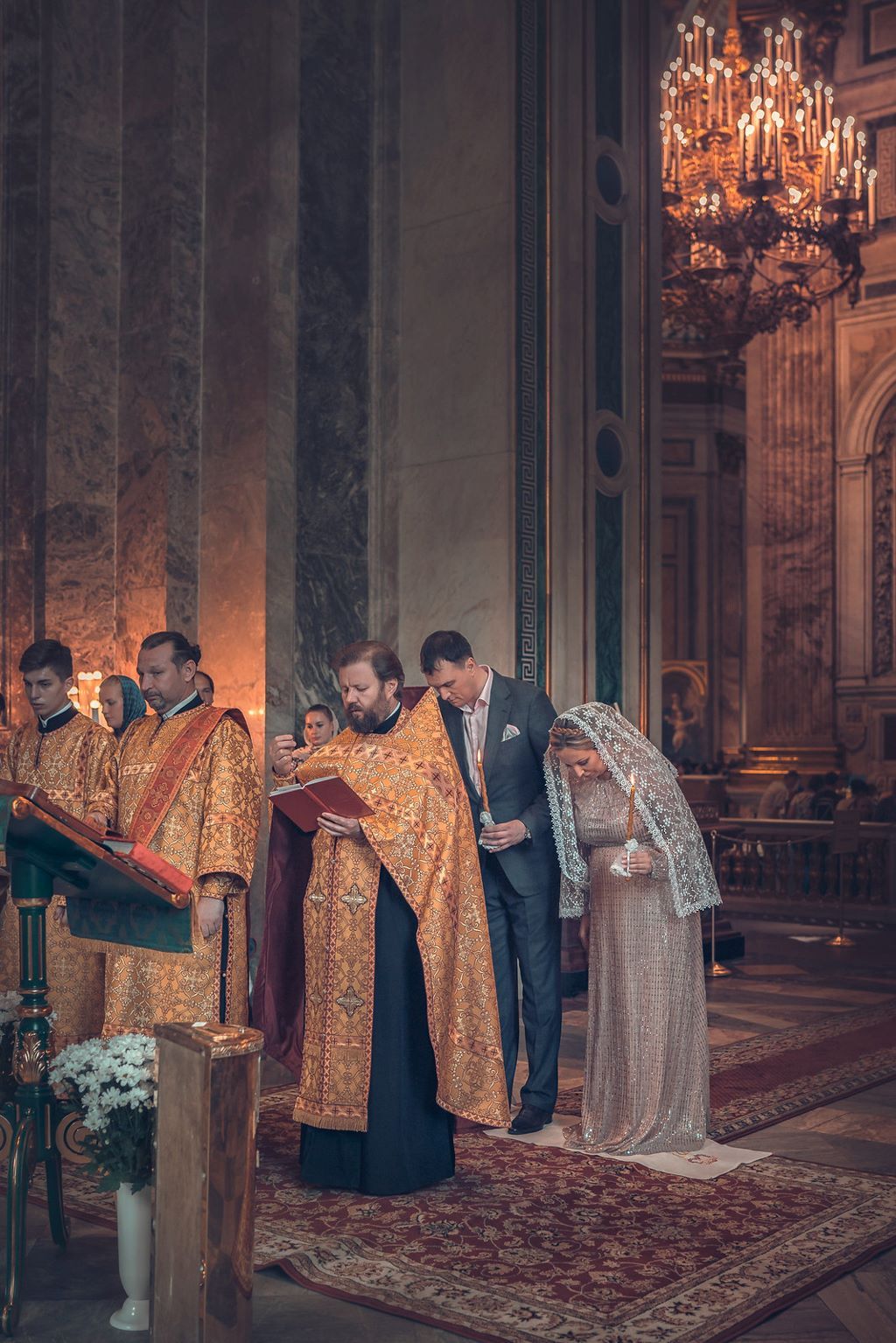Венчание в петербурге. Венчание в Исаакиевском соборе. Венчание в Казанском соборе в Санкт-Петербурге.