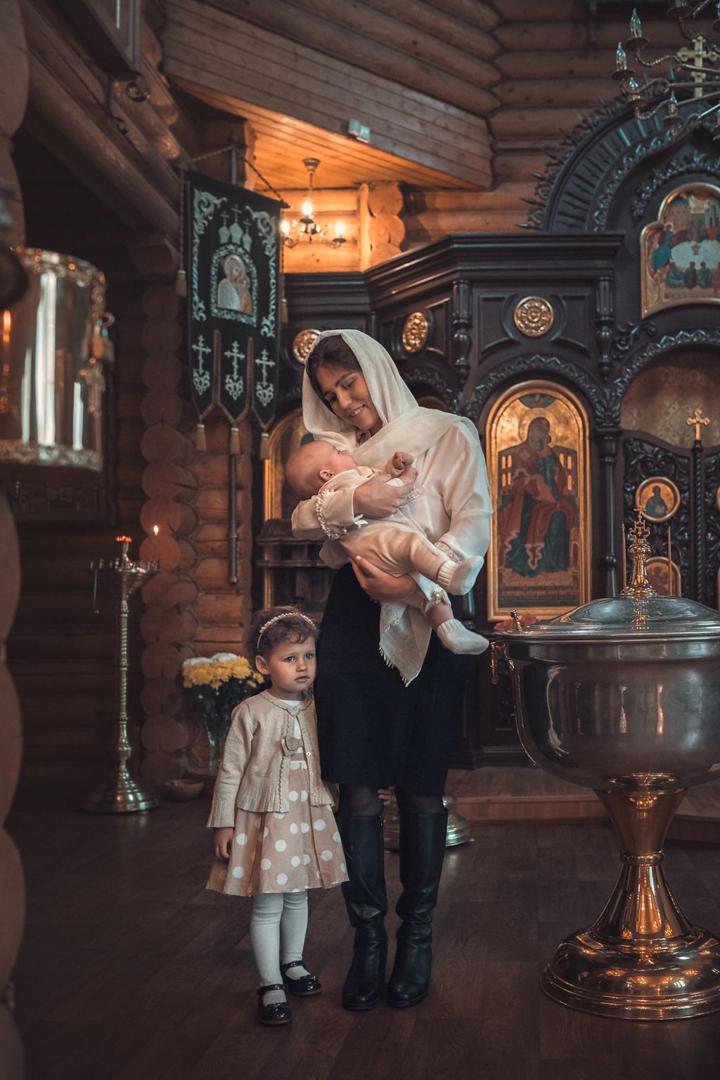 Таинство крещения в храме Александра Невского