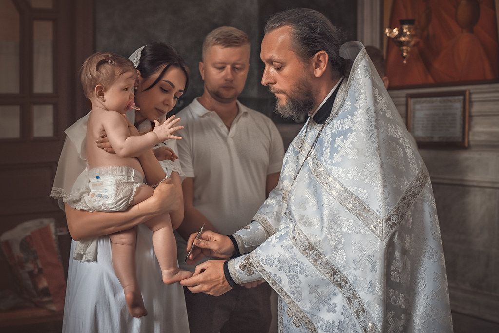 Таинство крещения в Новочеркасском храме Александра Невского