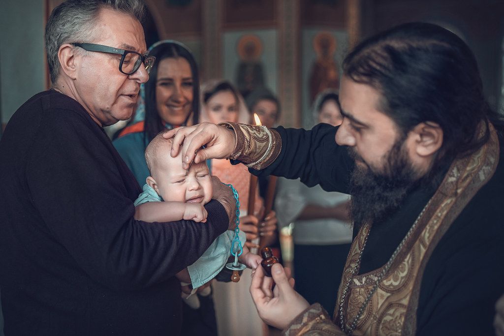 Таинство крещения в Питерском храме Шестоковской иконы Божией Матери