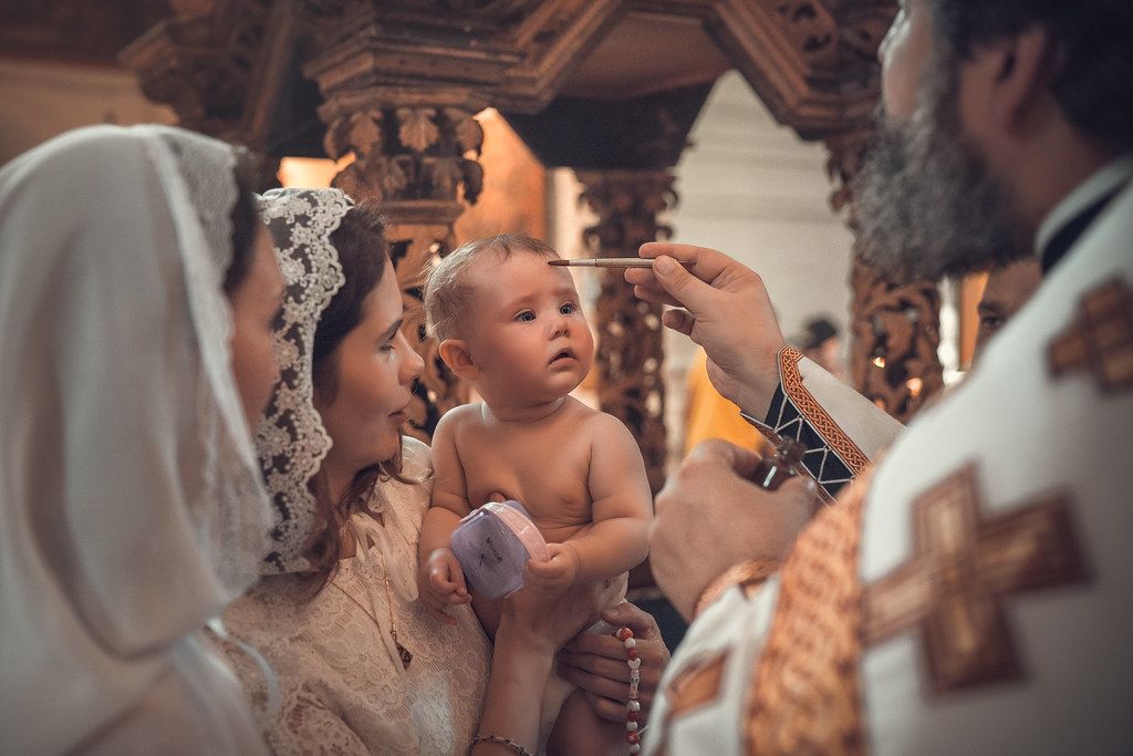 Елеопомазание при крещении ребенка